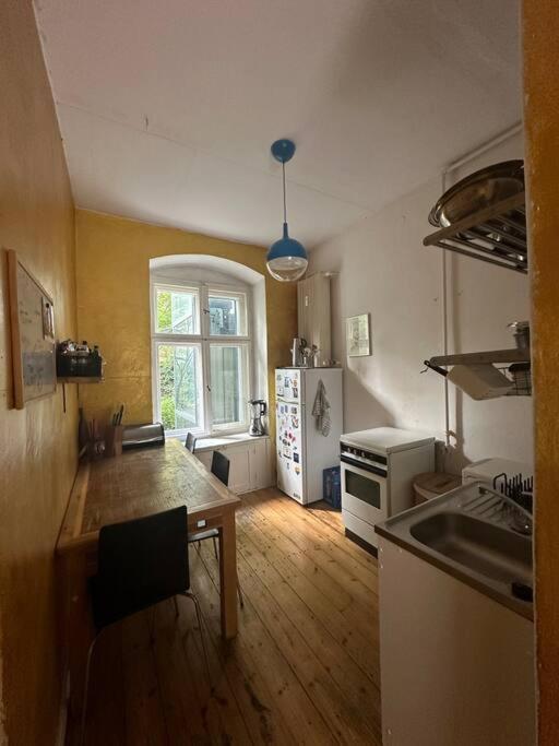 Grosses Apartment Am Kudamm Berlin Exterior foto